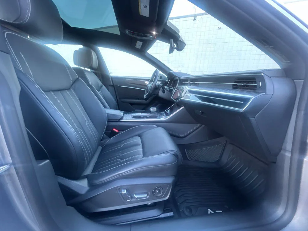 Used 2020  Audi 3.0T Prestige image 42