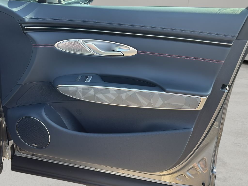 2025 GENESIS GV70 Sport - Photo 38