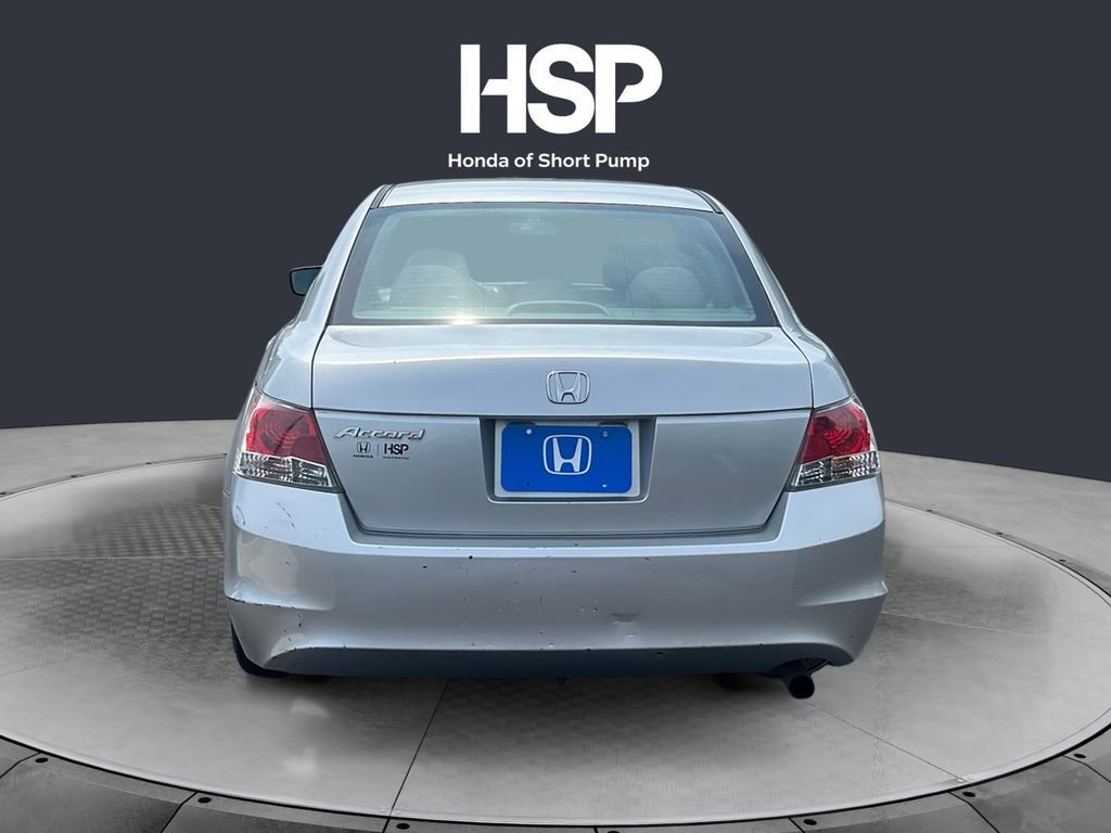 Used 2008 Alabaster Silver Metallic Honda LX image 4