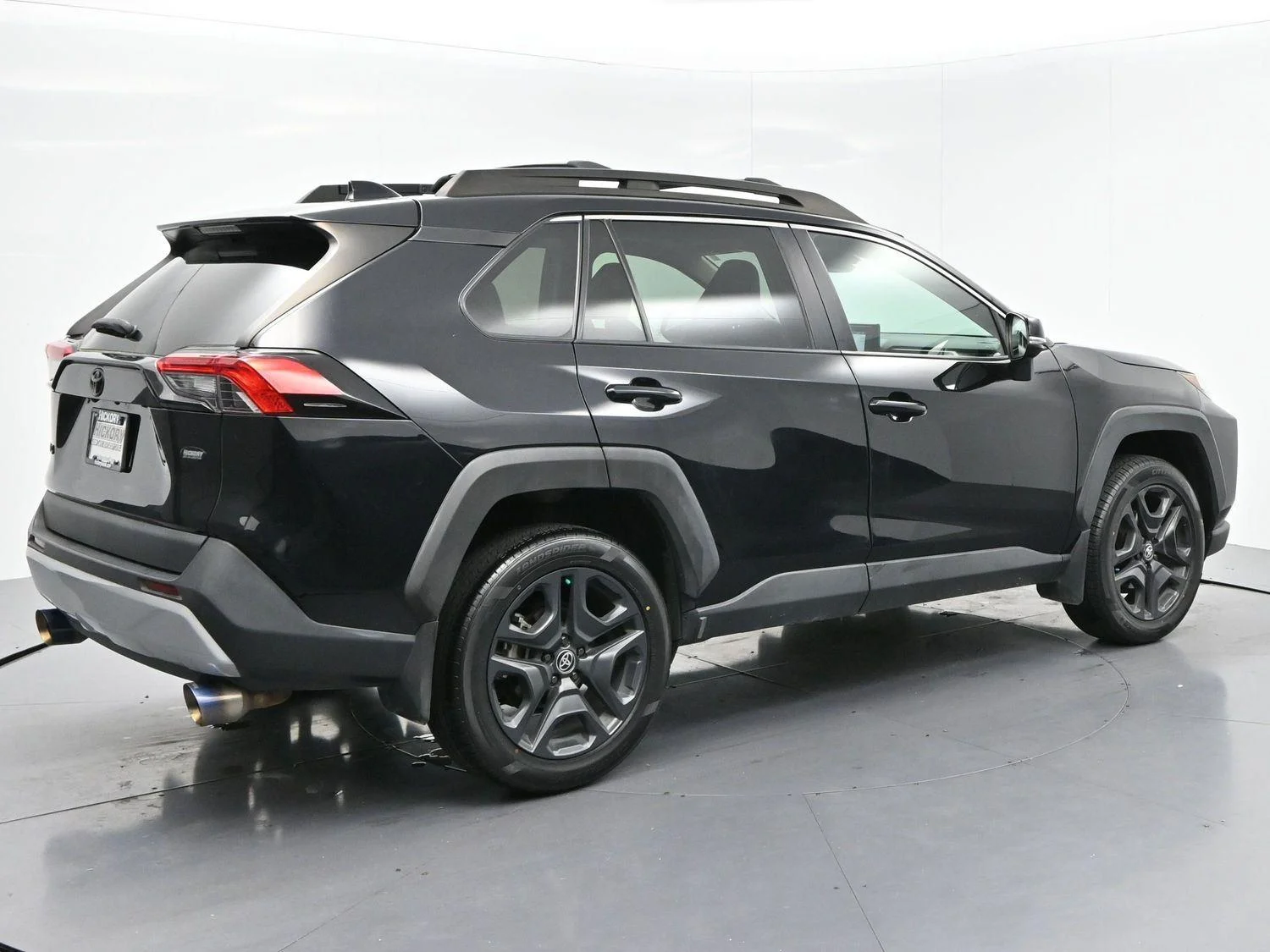 Used 2022 Midnight Black Metallic Toyota Adventure image 7