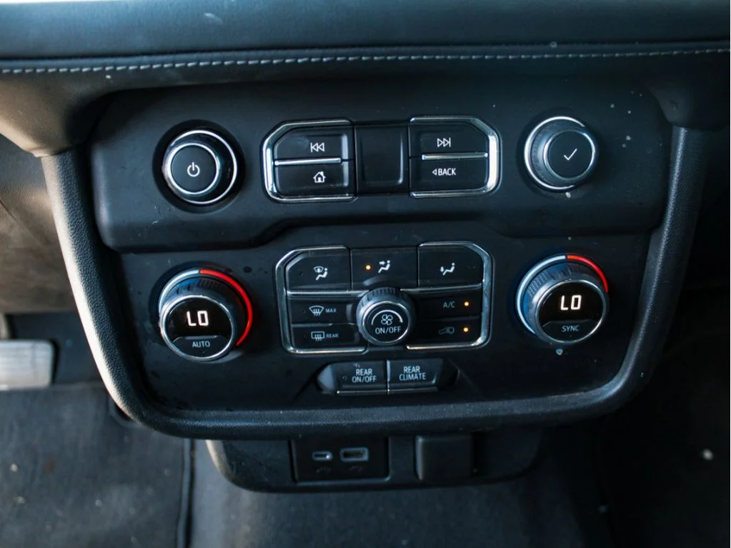Used 2022 Summit White Chevrolet LS image 18