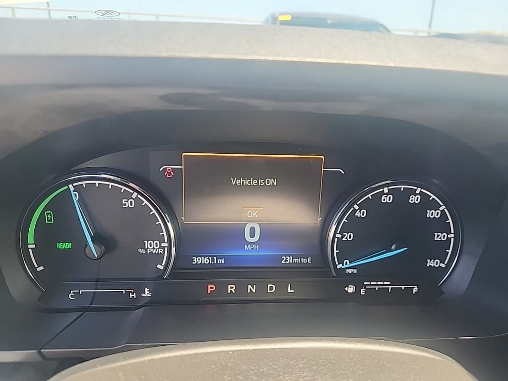 Used 2022  Ford Lariat image 20