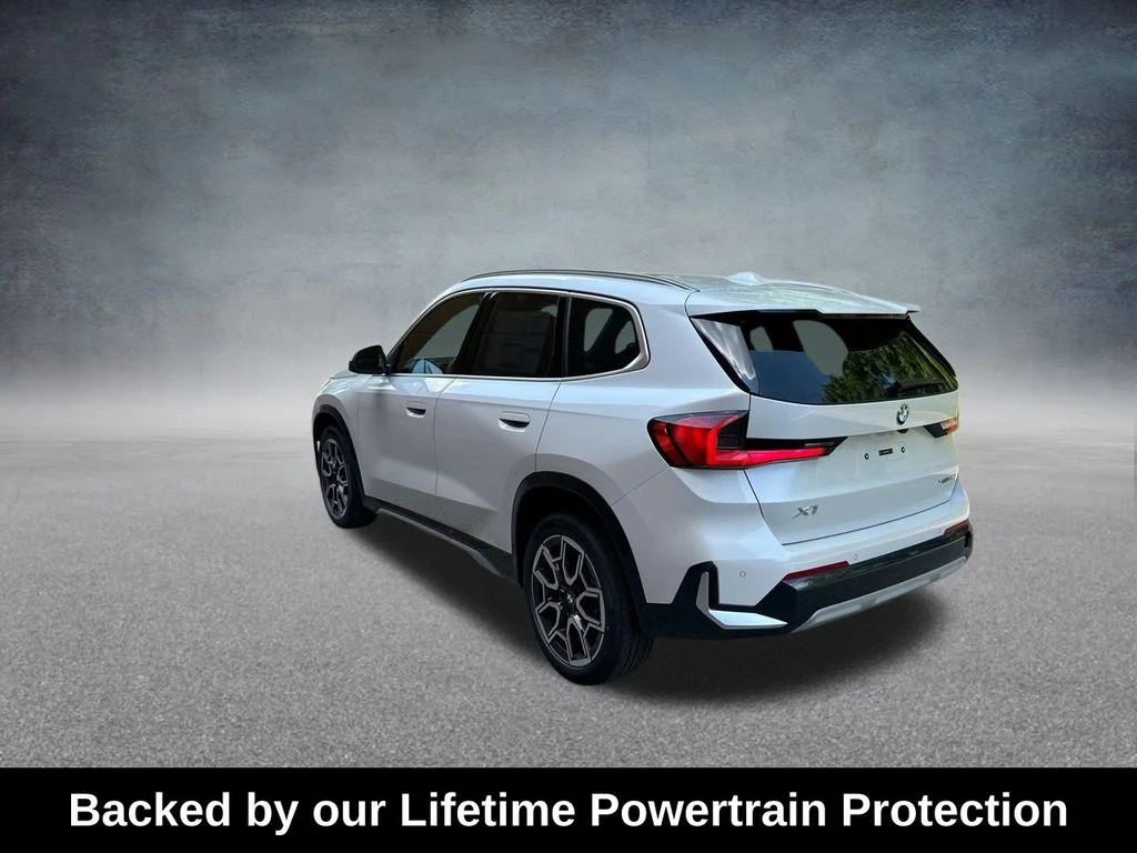 Used 2025 White BMW xDrive28i image 7
