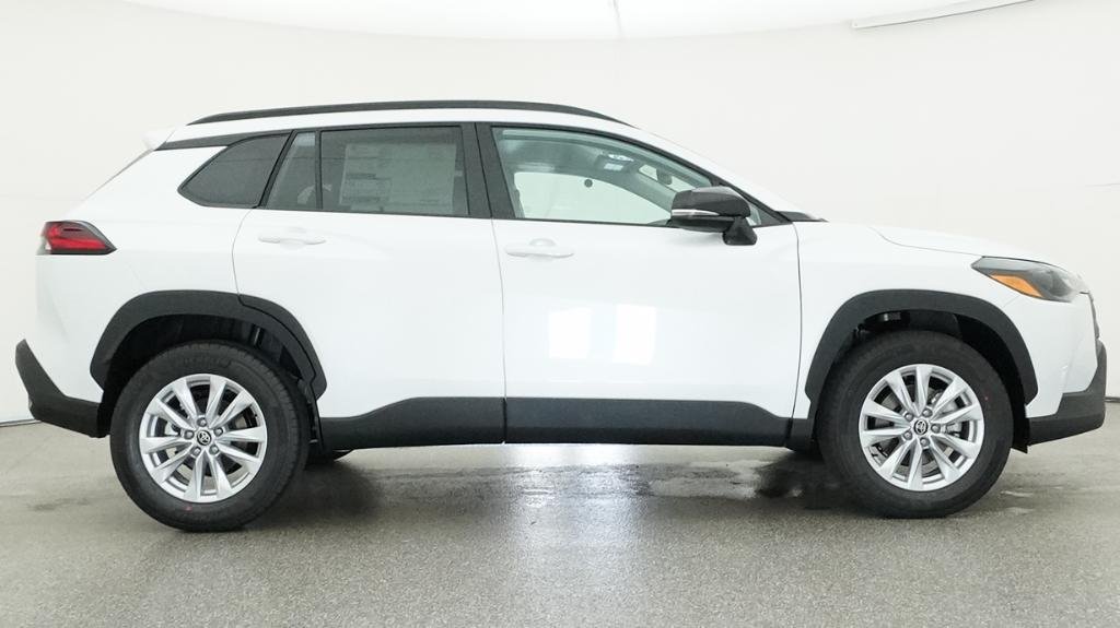 New 2026 Wind Chill Pearl Toyota LE image 5