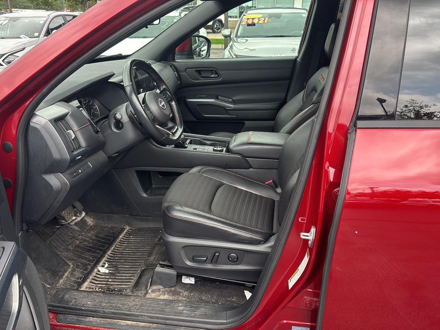 Used 2023 Scarlet Ember Tintcoat Nissan Rock Creek image 13