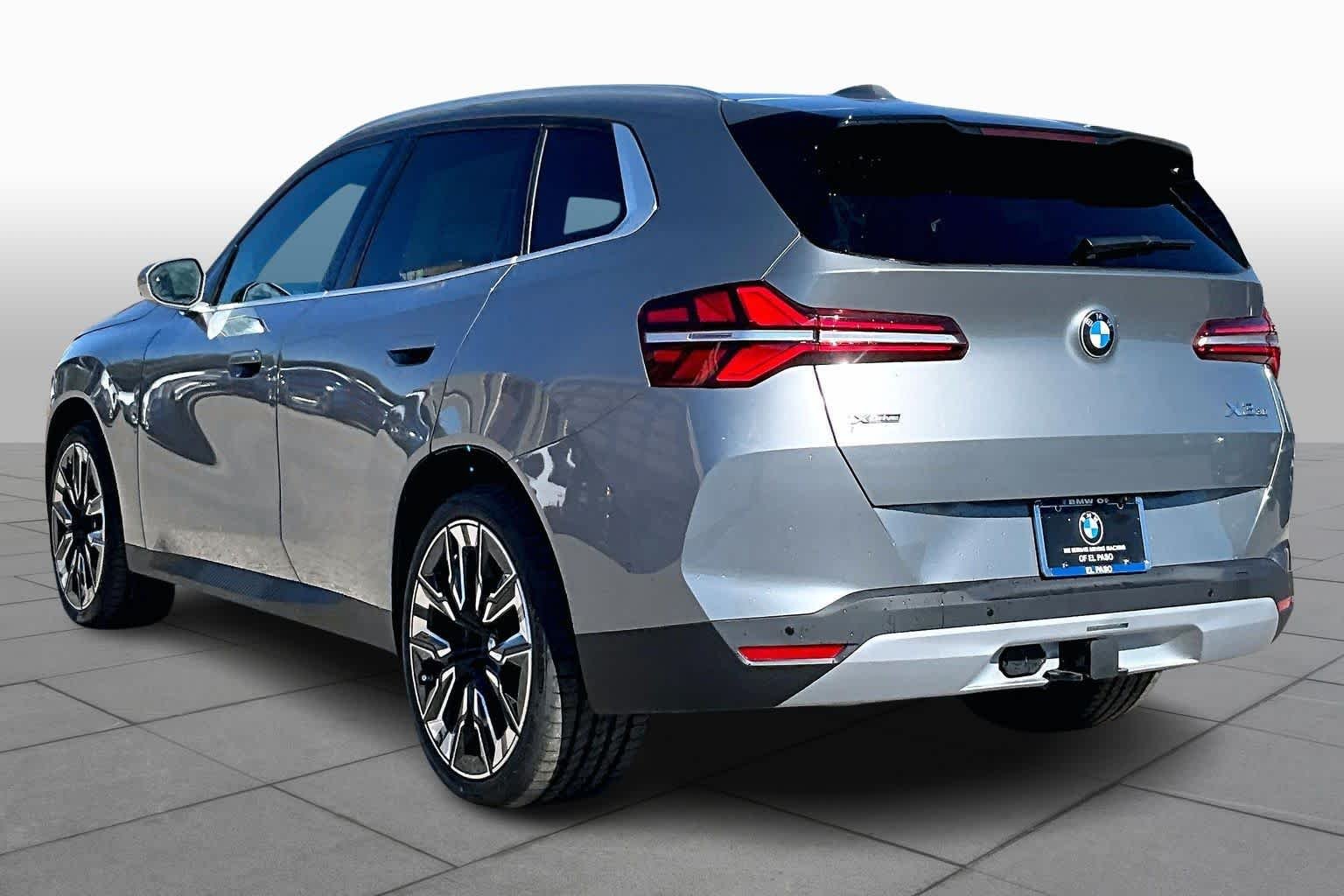 Used 2026 Skyscraper Grey Metallic BMW 30 xDrive image 12