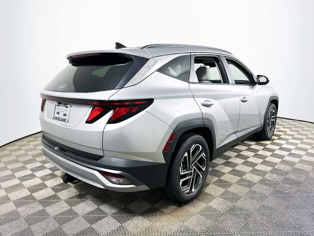 New 2026 Silver Hyundai SEL Plus image 3