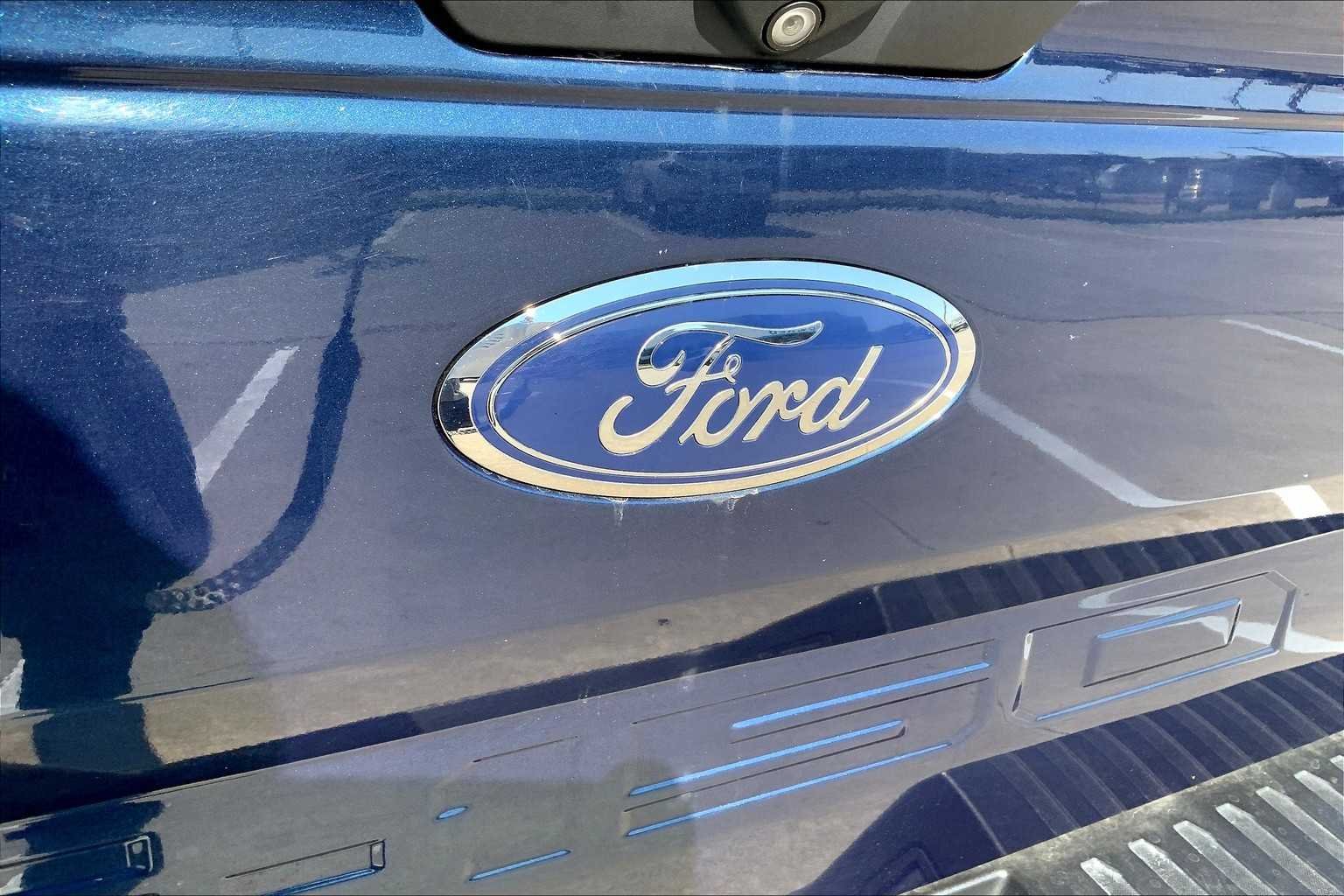 Used 2018 Blue Jeans Metallic Ford XL image 57