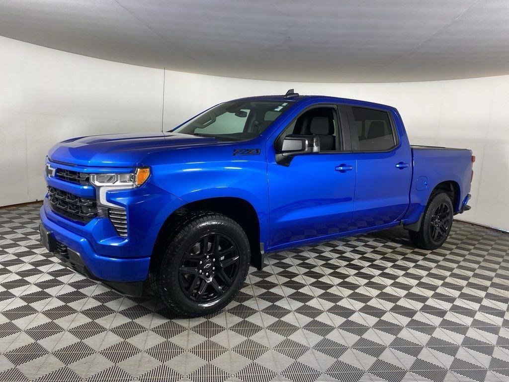 Used 2023 Glacier Blue Metallic Chevrolet RST image 3