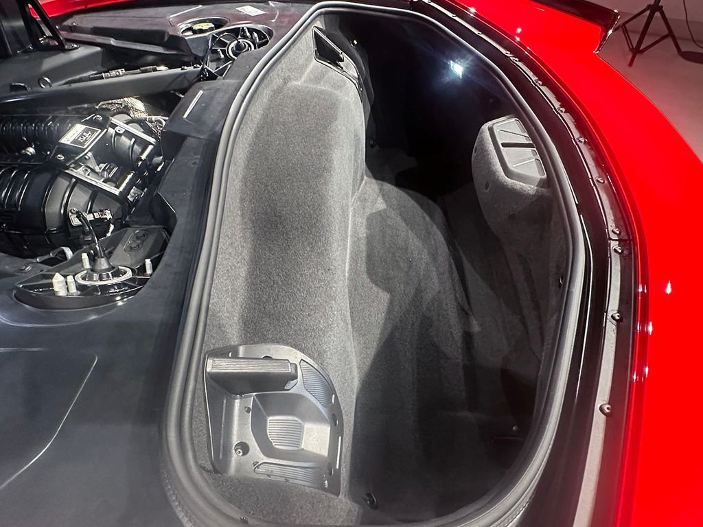 Used 2024 Red Chevrolet Z06 image 43