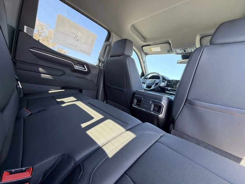 2026 GMC Sierra 1500 SLT - Photo 14