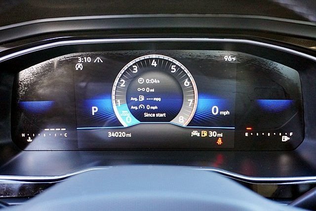 Used 2024 Black Volkswagen 1.5T SE image 28