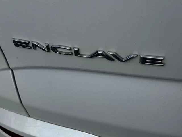 Used 2020 White Frost Tricoat Buick FWD 4dr Avenir image 37