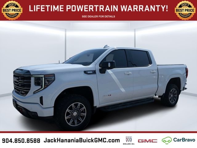 Used 2024 White GMC AT4 image 7