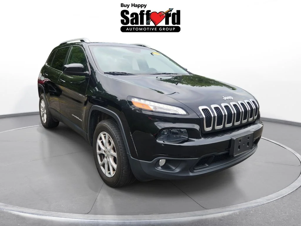 Used 2015 Black Jeep Latitude image 5
