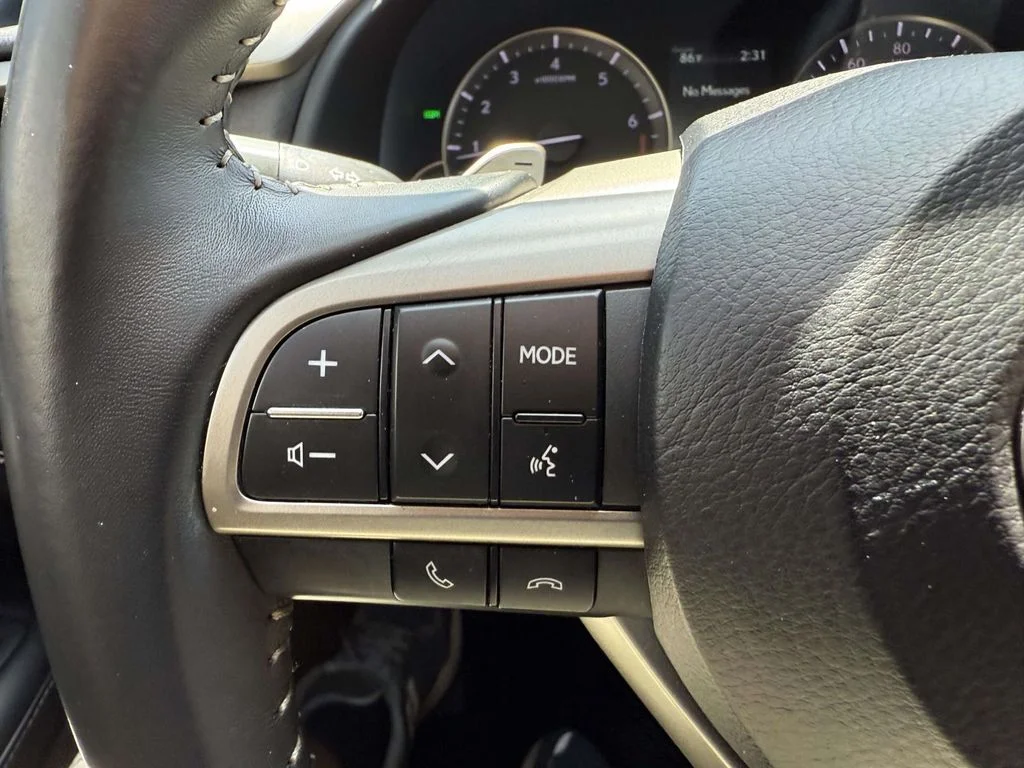 Used 2021  Lexus 350 image 23