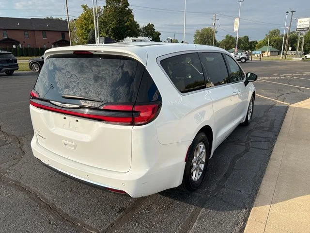 Used 2024 White Chrysler Touring L image 7