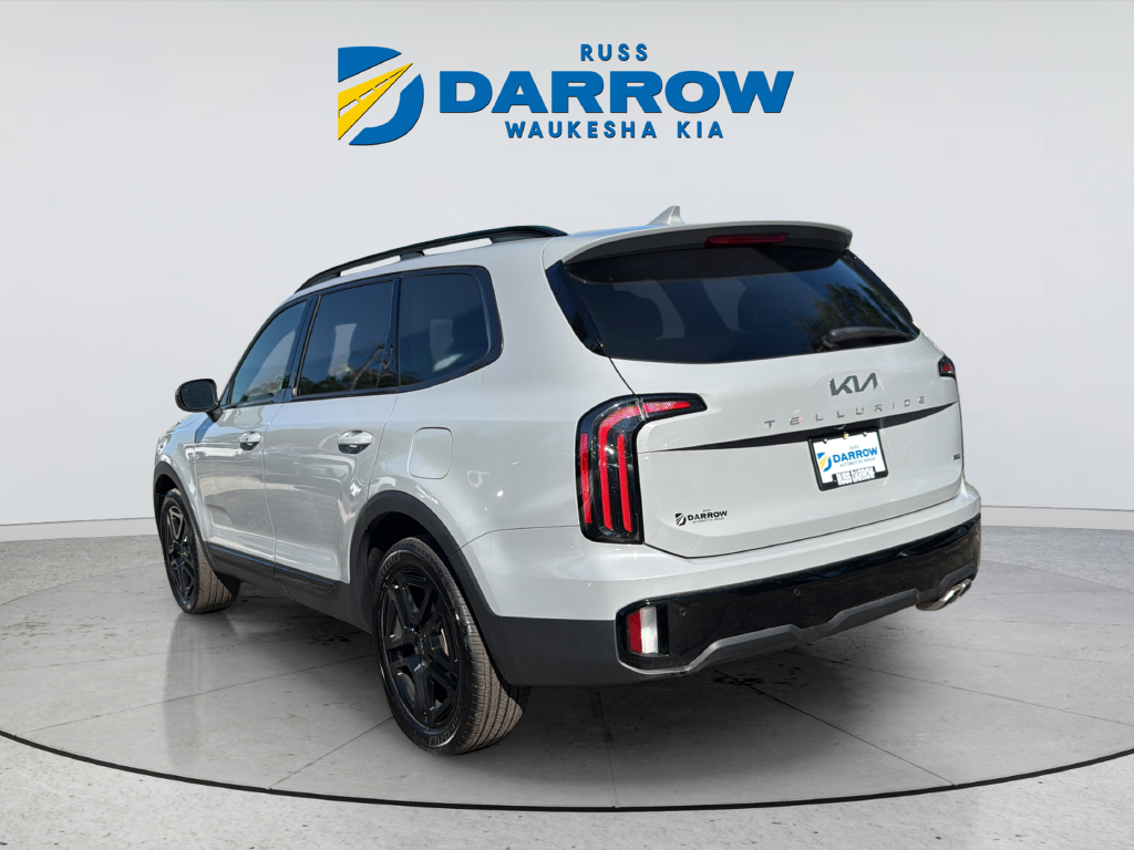 Used 2024 Gray Kia EX X-Line image 3