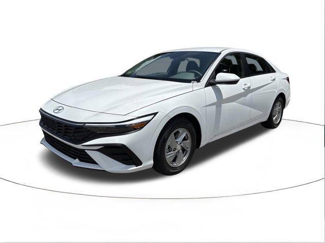 New 2026 Serenity White Hyundai SE image 7