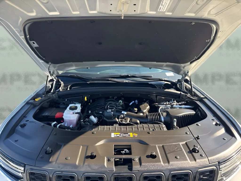 Used 2025 Silver Jeep Altitude image 29