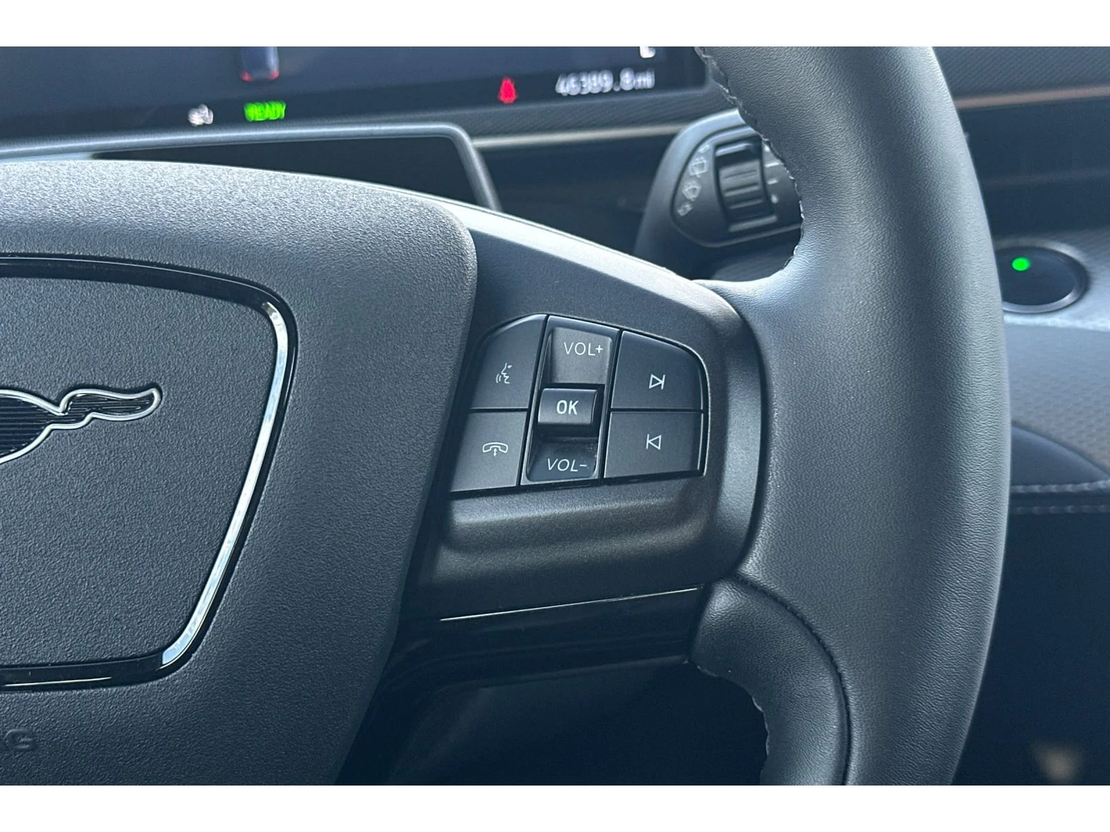 Used 2023 Carbonized Gray Metallic Ford Select image 39