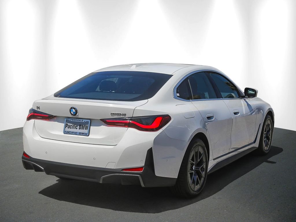 New 2026 Alpine White BMW eDrive40 image 6
