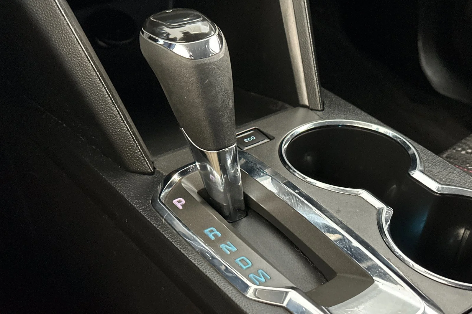 Used 2016 Summit White Chevrolet LS image 21