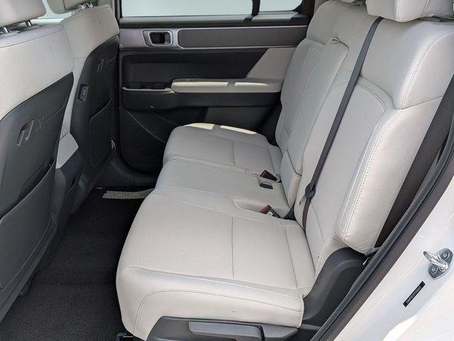 New 2026 White Hyundai SE image 13