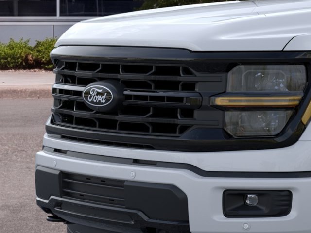 New 2026 Oxford White Ford XLT image 17