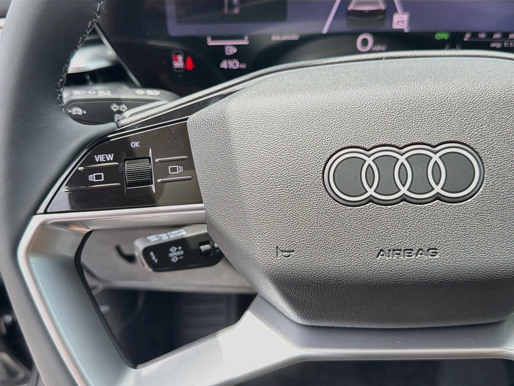 New 2026 Daytona Gray Pearl Effect Audi Premium Plus image 38