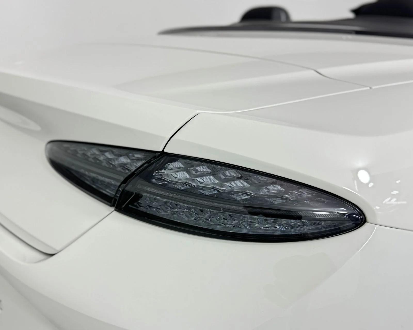 New 2025 Glacier White Bentley Speed image 47