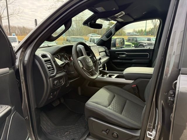New 2026 Granite Crystal Metallic Clear-Coat Exterior Paint RAM Big Horn/Lone Star image 11
