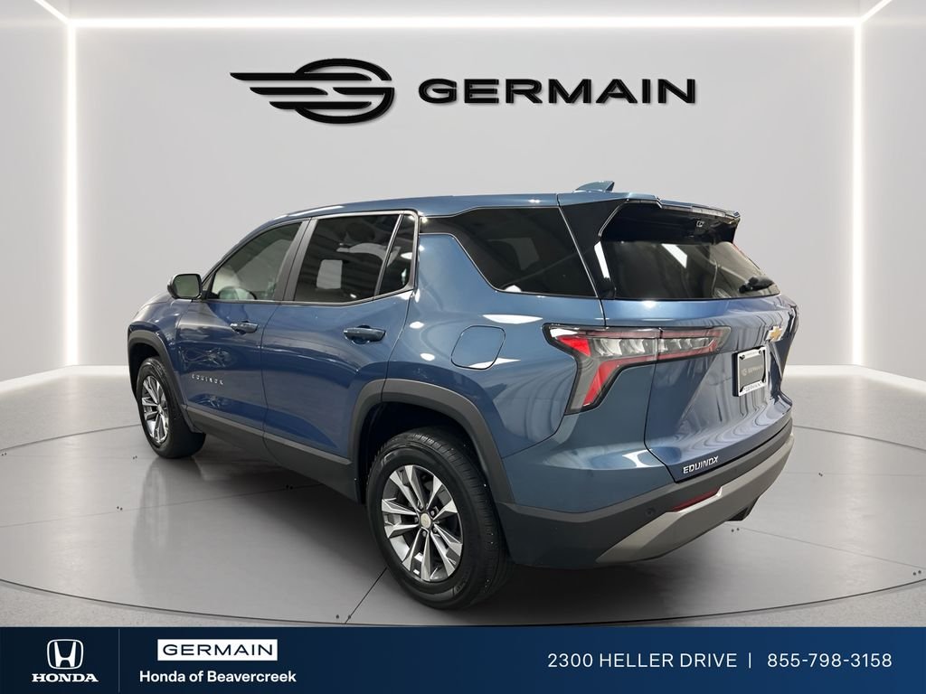 Used 2025 Lakeshore Blue Metallic Chevrolet LT image 6