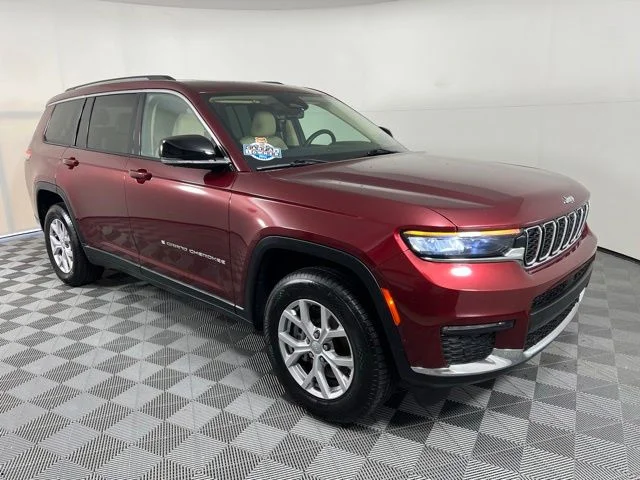 Used 2022 Red Jeep Limited image 1
