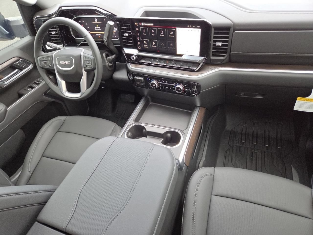New 2026 Glacier White Tricoat GMC SLT image 28