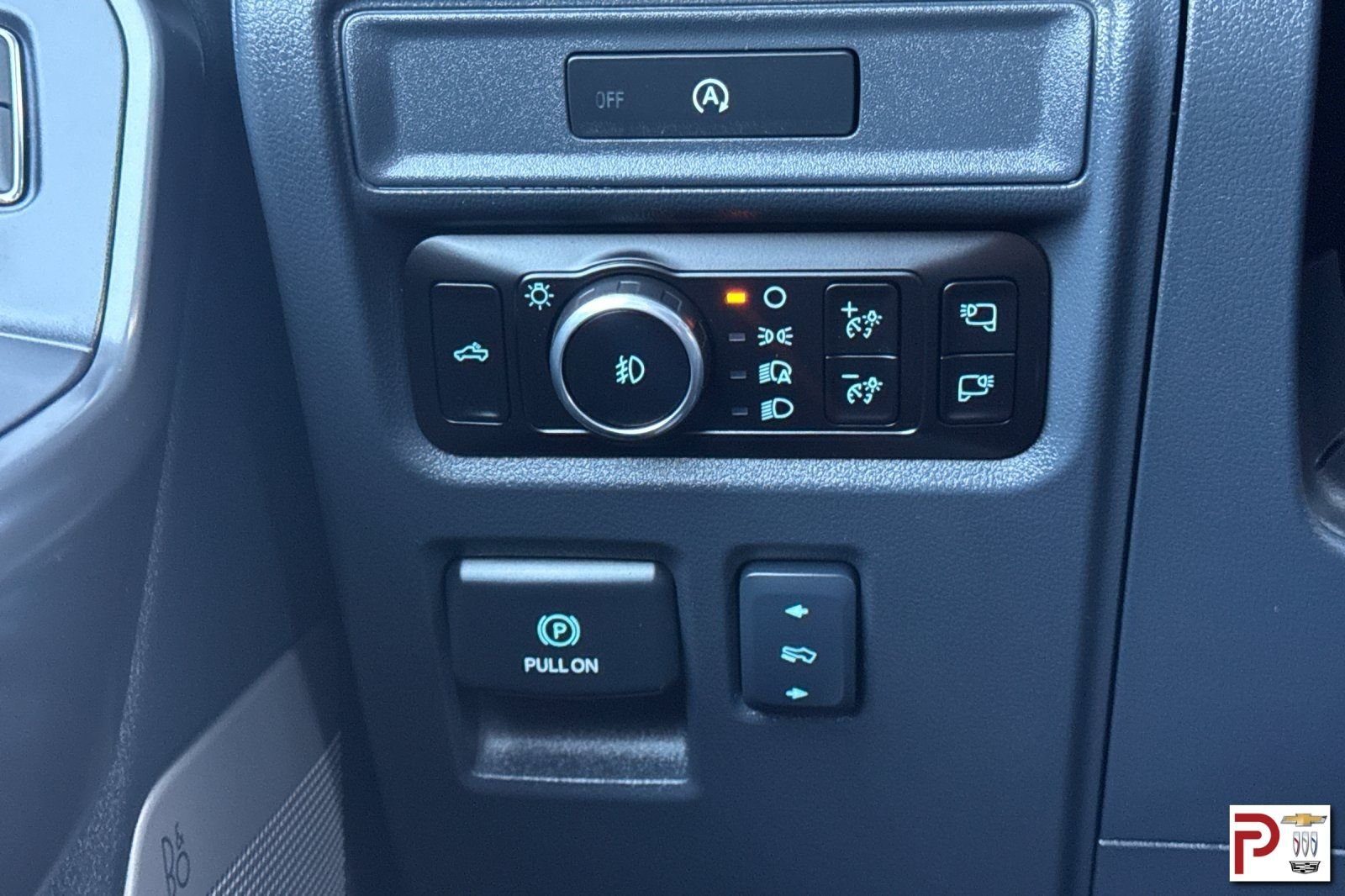 Used 2025 White Ford Tremor image 32