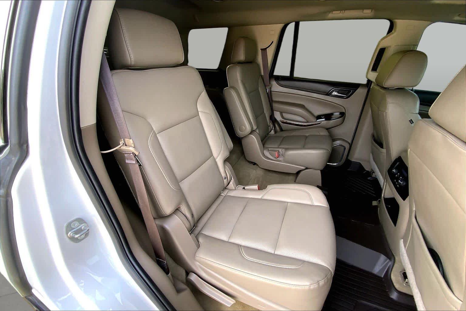 Used 2018 White Frost Tricoat GMC SLT image 20
