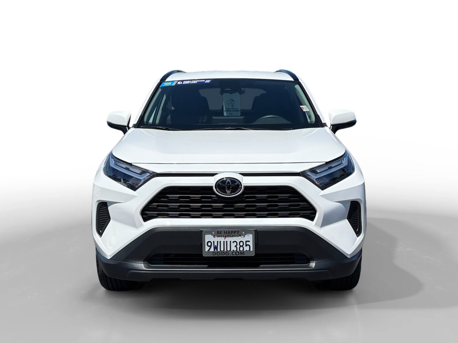 Used 2025 Ice Toyota XLE image 8
