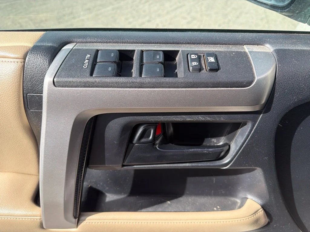 Used 2010 White Toyota Limited image 19