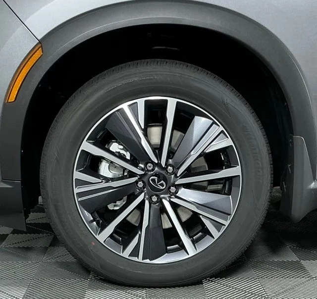 New 2027 Graphite Shadow INFINITI LUXE image 10