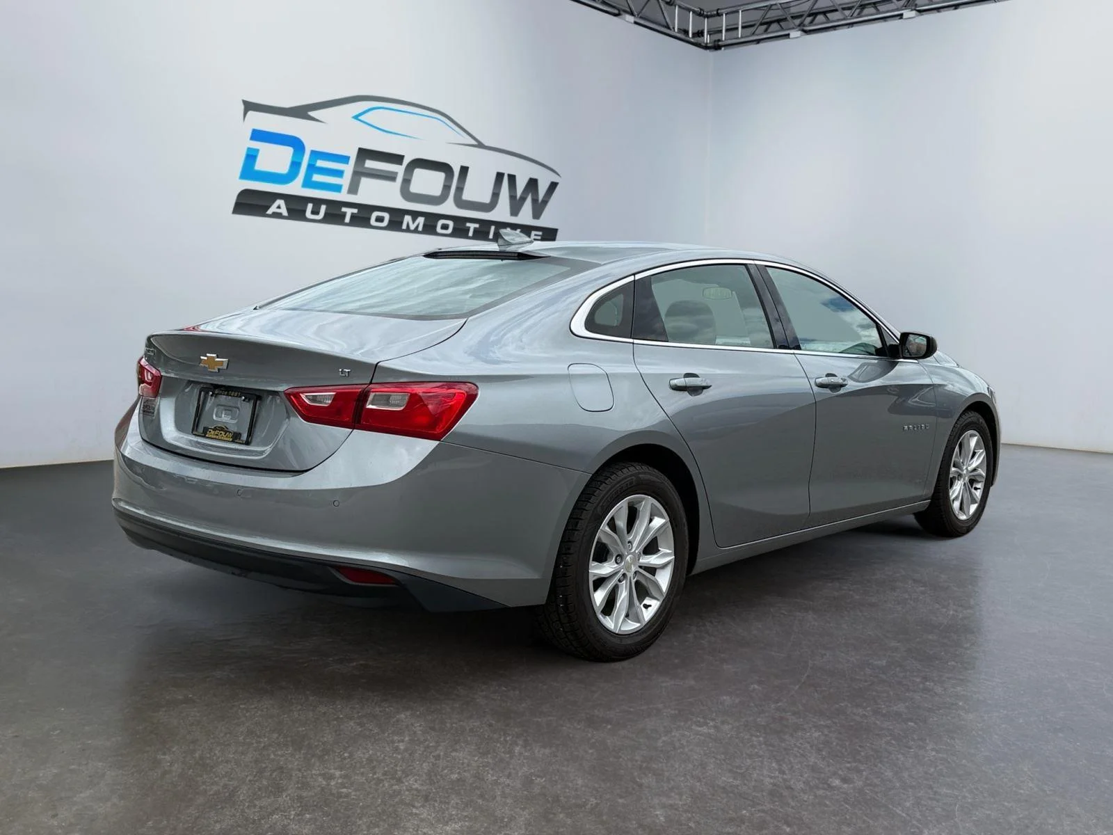 Used 2024 Sterling Grey Metallic Chevrolet 1LT image 3