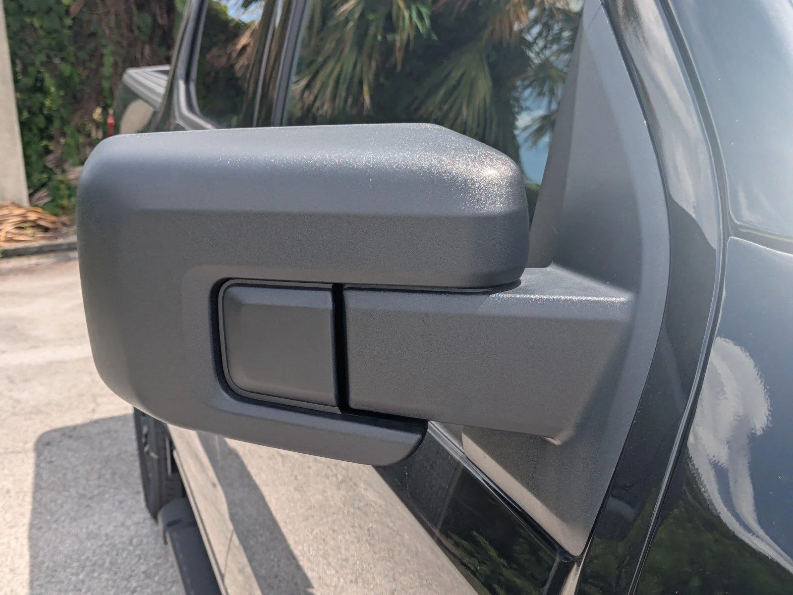 New 2026 Agate Black Metallic Ford XLT image 12