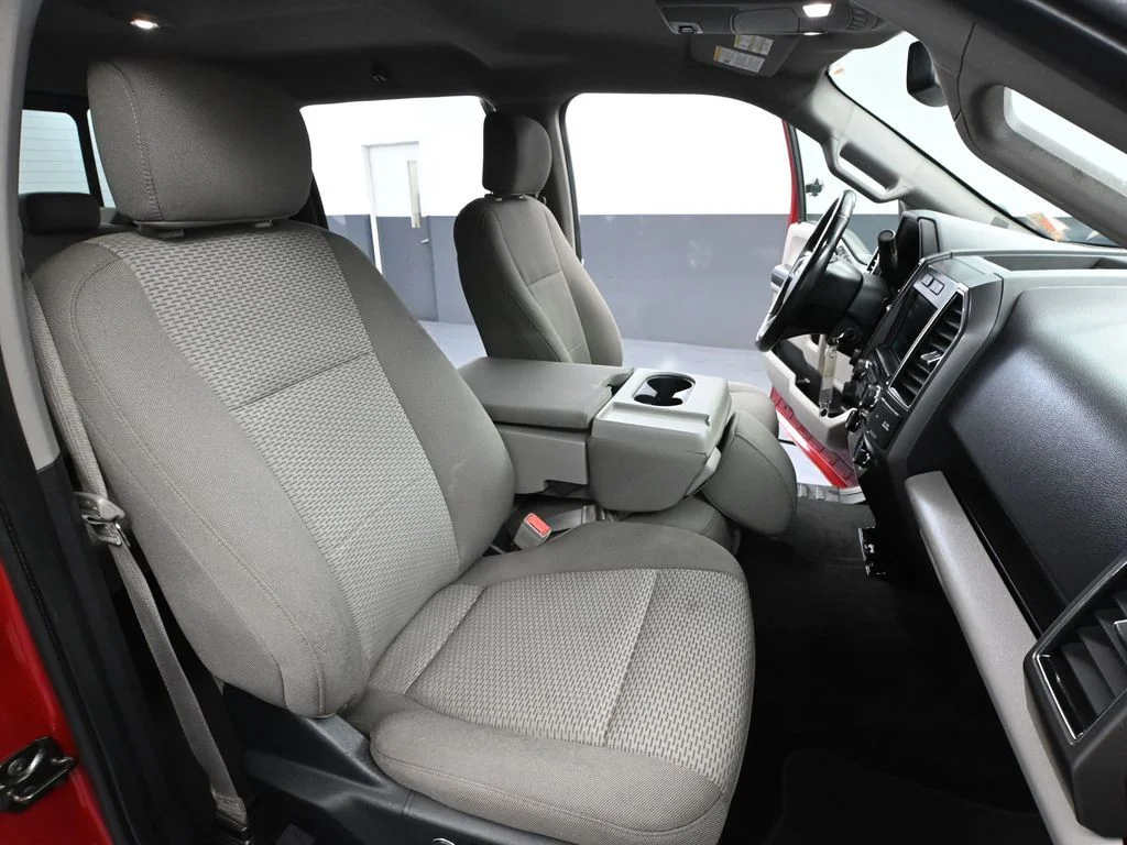 Used 2018 Red Ford XLT image 49