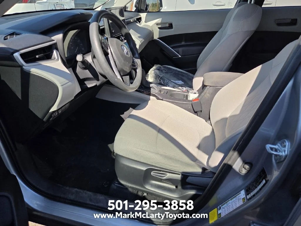 Used 2025 Silver Toyota L image 8