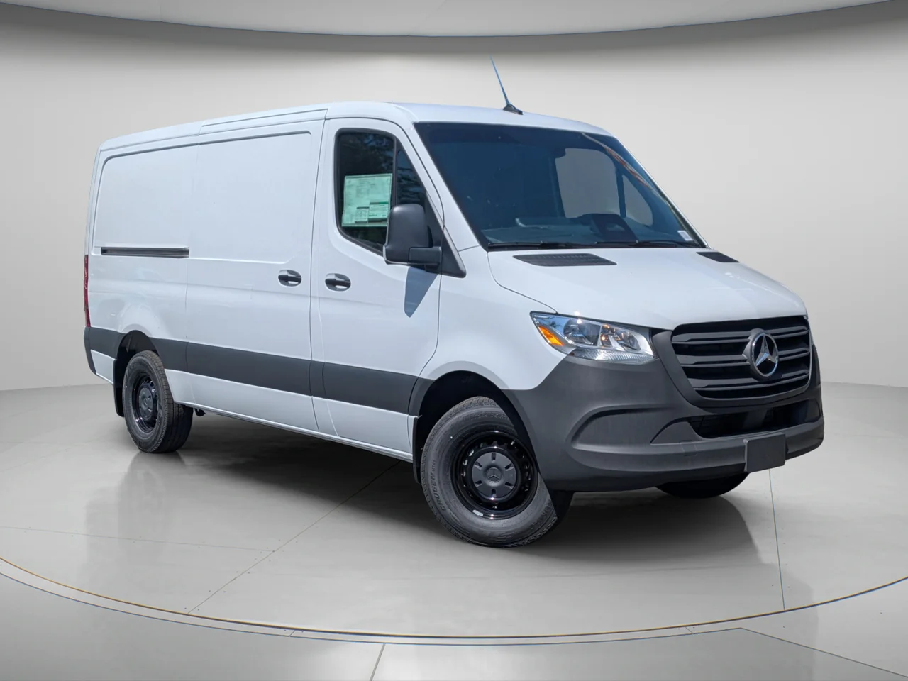 2026 Mercedes-Benz Sprinter 2500 144 WB HO's photo