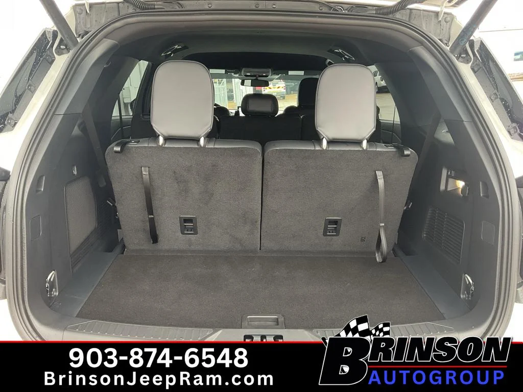 Used 2026 STAR WHITE MET TRI-COAT Ford ST-Line image 10