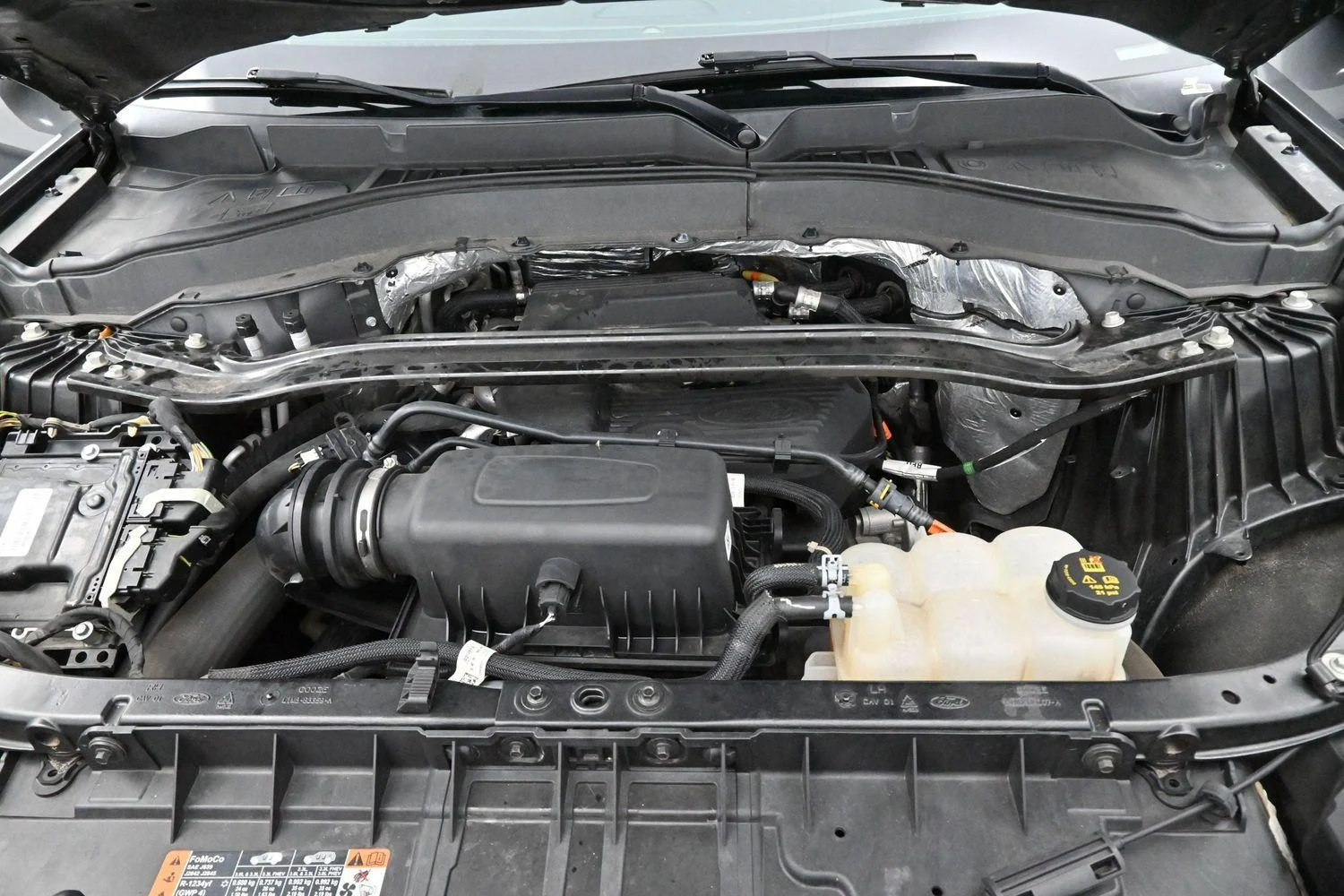 Used 2020 Magnetic Ford Limited image 41