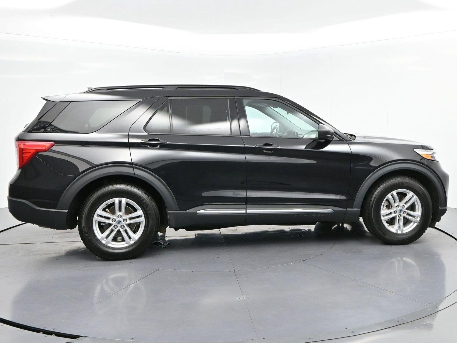 Used 2022 Agate Black Ford XLT image 8