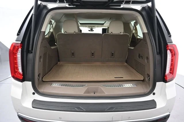 Used 2021 WHITE FROST TRICOAT GMC Denali image 24