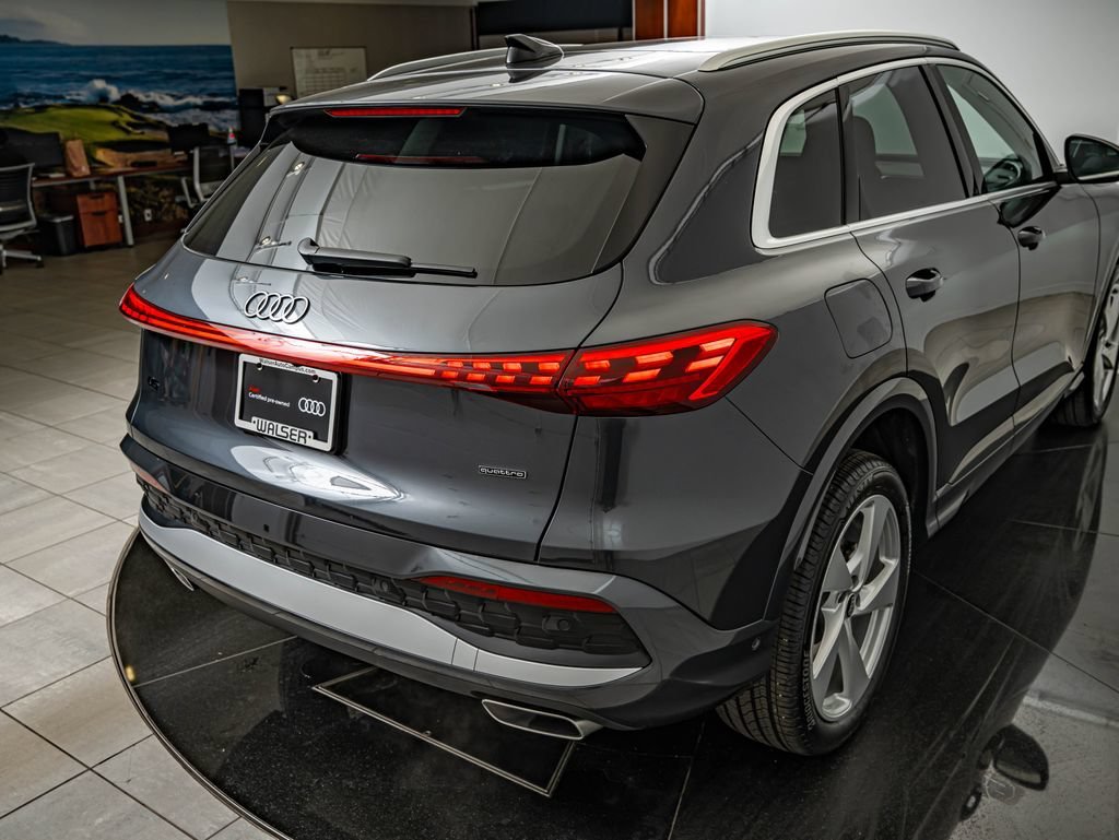Used 2025 Manhattan Gray Metallic Audi 2.0T Premium Plus image 15
